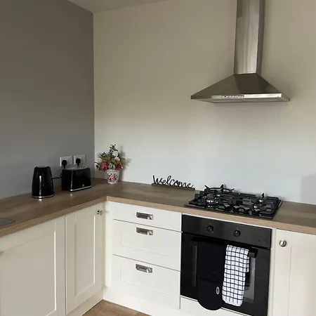 Greenway Cottage דירה