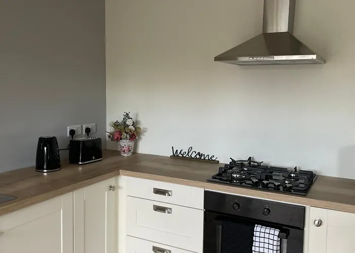 Greenway Cottage דירה